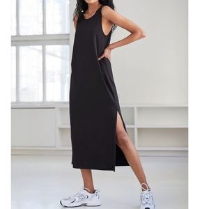 Aritzia The group by Babaton Evelina maxi dress in black